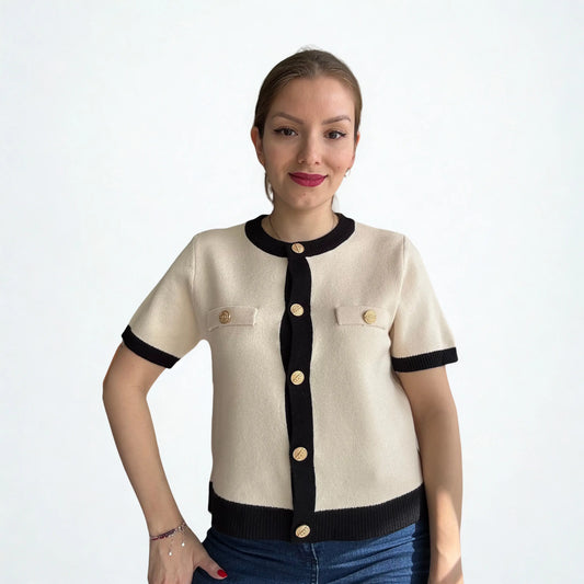 Top de Punto Beige con Botones Dorados – RIAVVIARE®