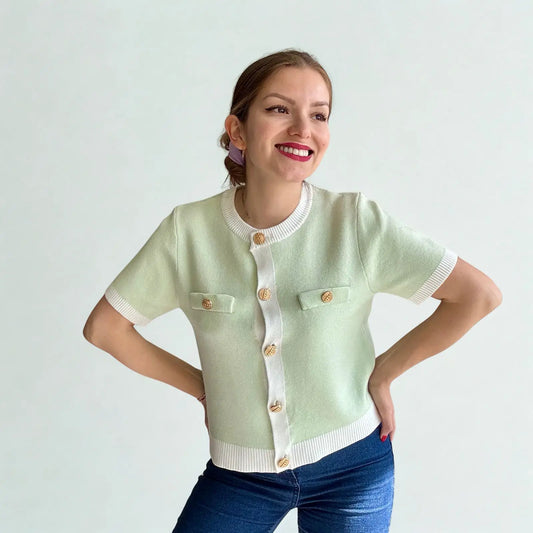 Top de Punto Verde con Botones Dorados – RIAVVIARE®