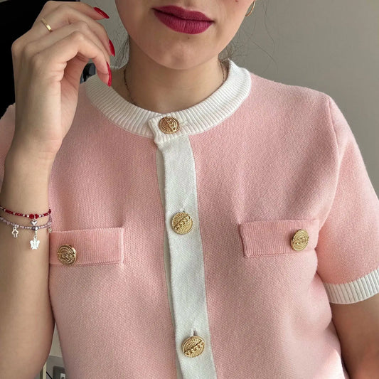 Top de Punto Rosado con Botones Dorados – RIAVVIARE®